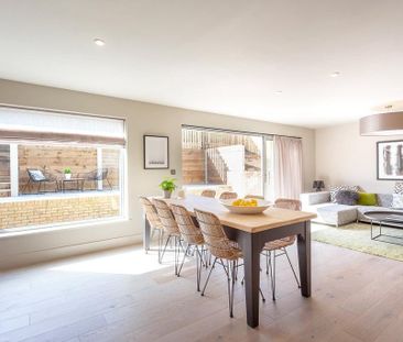 4 bedroom detached house to rent - Photo 4