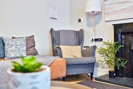 Princess Yellow (From Sept 2025), 27 Princess Street, Portrush, BT56 8AX - Photo 3