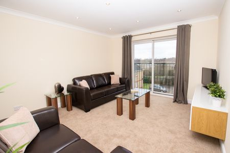 Delfont Close, Maidenbower, West Sussex, RH10 - Photo 2