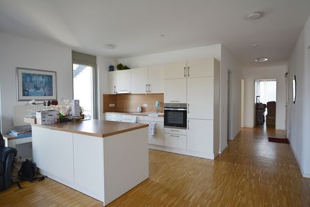 Ein Highlight! Stilvolle neuwertige 3- Zimmer Komfort-Wohnung mit offener Wohnraumgestaltung und Sonnenbalkon im beliebten Krefeld-Bockum - Foto 4