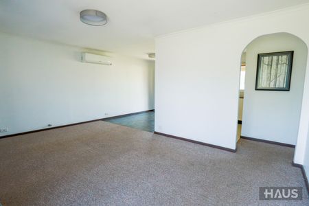 CONVENIENTLY LOCATED FAMILY HOME!!! - Photo 4