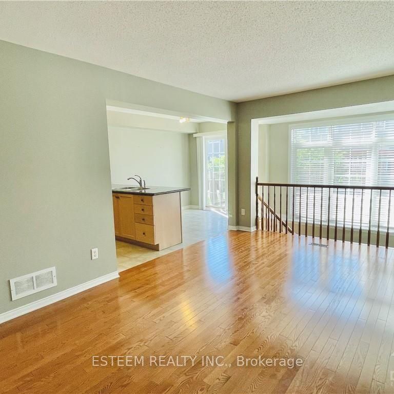 For Lease - 125 Braddock Private, Barrhaven, Ontario - Photo 1