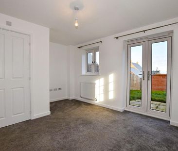 2 bedroom semi-detached house to rent - Photo 6