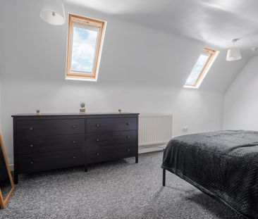 Room in a Shared House, Garmoyle Road, L15 - Photo 2