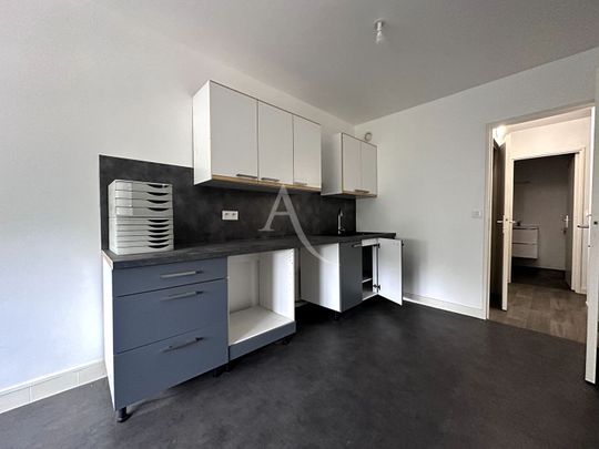 Location Appartement 3 pièces 73m² - Photo 1