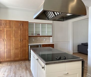 Ahuntsic-Cartierville: Logement rénové de 2 chambres sur 2 étages a... - Photo 1