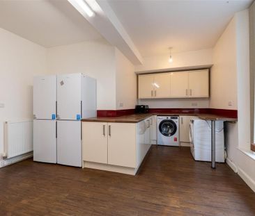 8 bedroom private hall to rent - Photo 3