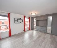 3 bed House - Mid Terrace for Rent - Photo 5