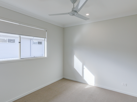 5 Florida Crescent, Spring Mountain, QLD - Photo 2