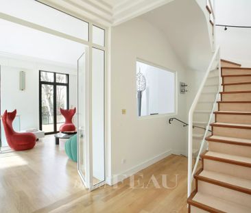 Location maison, Neuilly-sur-Seine, 8 pièces, 206.97 m², ref 85675210 - Photo 1