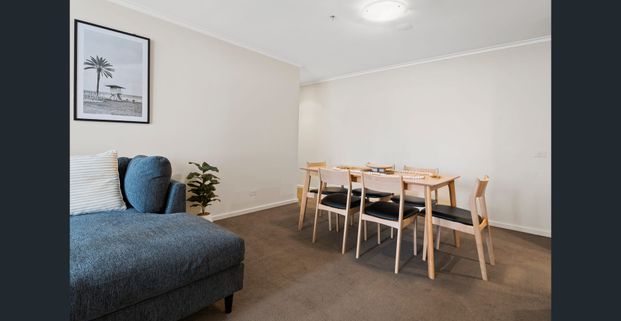 Gorgeous 3-Bed Apartment Near Flagstaff Gardens - SHORT TERM LEASES AVAILABLE - Photo 1