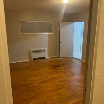 Large one bedroom available right now!! - Photo 4