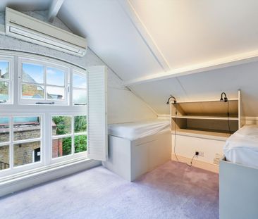 An outstanding house to let on Amies Street, Battersea SW11 - Photo 5