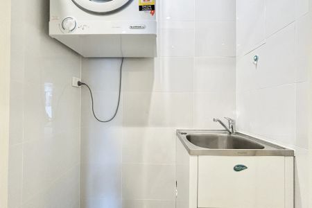 Ultra-modern two-bedroom apartment in central Burwood location - Photo 4