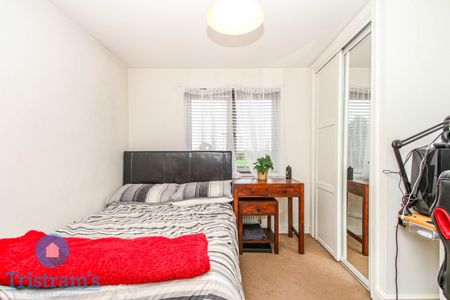 2 bed Apartment for Rent - Photo 4