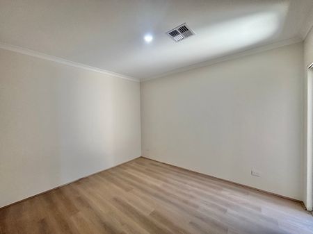 Byford 3-Bed Low-Maintenance Home - Photo 2