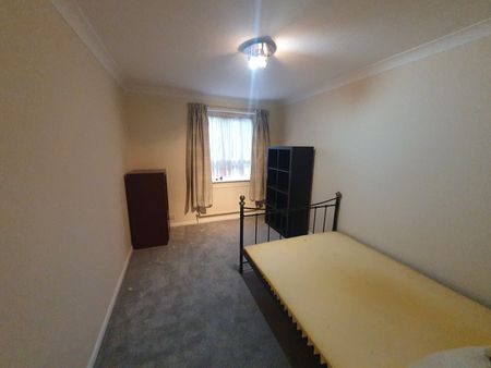 2 Bed Flat, Downhurst Court, NW4 - Photo 4