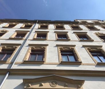 Frei ab 1.1.26 - offene Küche - Bad mit Wanne - 3. OG - Foto 1