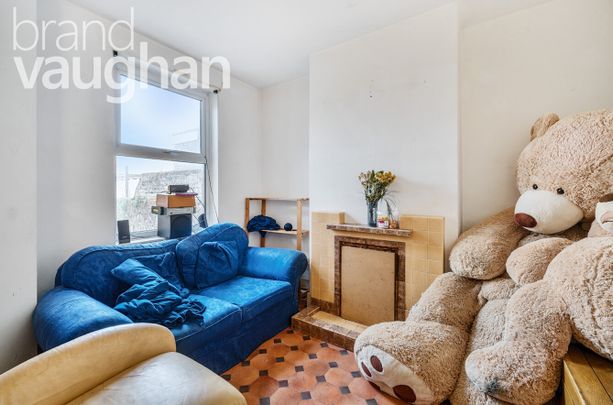 4 bedroom terraced house to rent - Photo 1