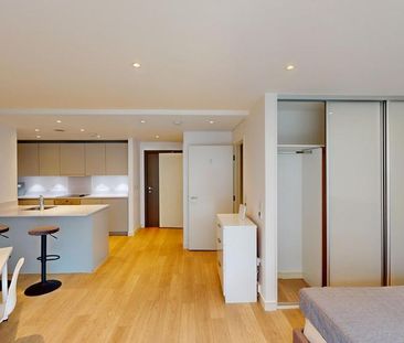 Studio to rent - Photo 2