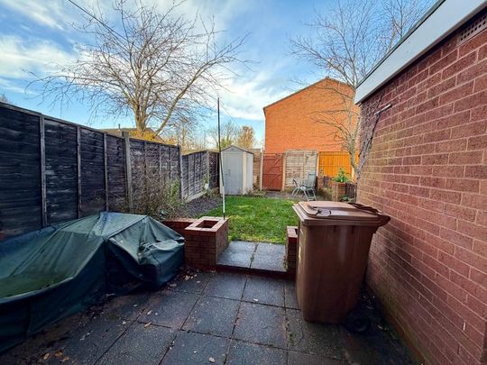 2 bedroom terraced house to rent - Photo 1