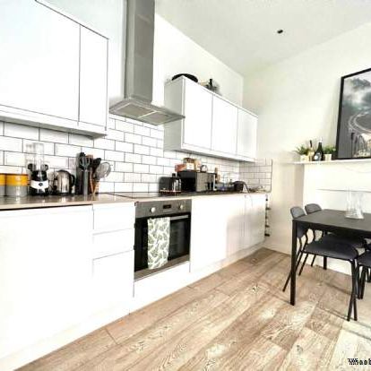 2 bedroom property to rent in London - Photo 1