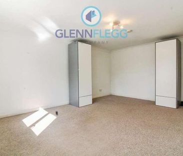 Missenden Gardens, Burnham, Berkshire, SL1 - Photo 1