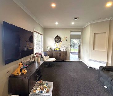 4 Bedroom, Clive - Photo 4