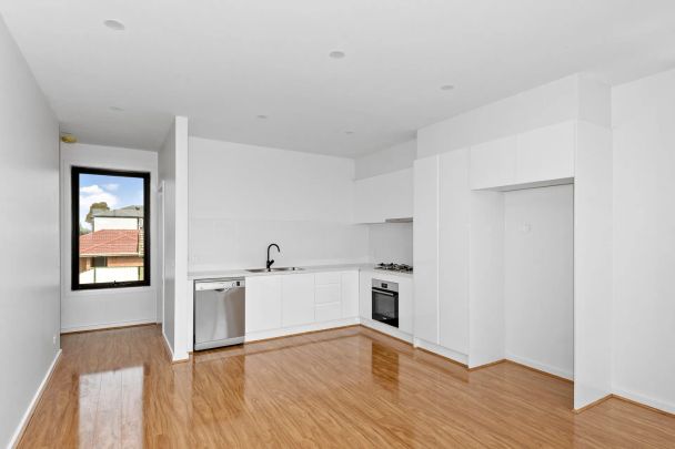 3/66 Herbert Street, Dandenong. - Photo 1