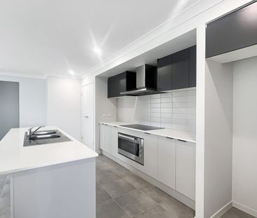 Modern Coastal Living in Beautiful Bushland Beach - Photo 5