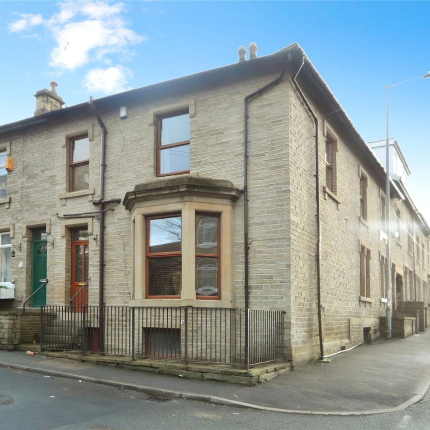 Harley Street, Rastrick, Brighouse - Photo 1