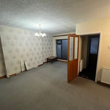 3 Bed Semi-Detached House, Thurlston Crescent, M8 - Photo 1