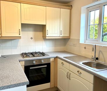 Valley Grove, Lundwood, BARNSLEY - Photo 1