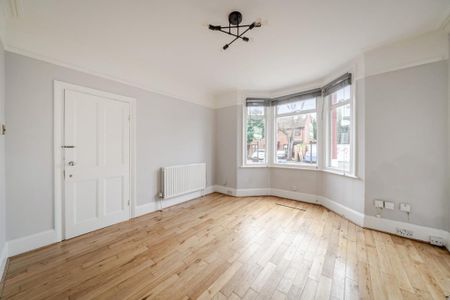 2 bedroom maisonette to rent - Photo 2