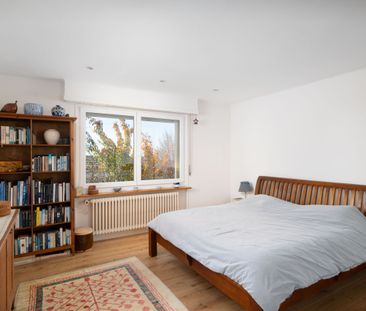 Detached villa in the heart of the greenery - Photo 3