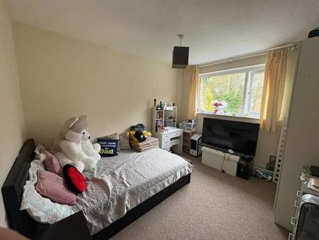 Campion Close, Carterton, OX18 - Photo 2