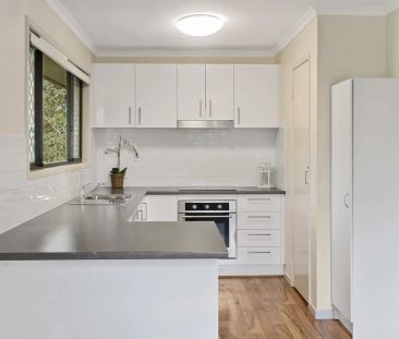 Perfect family Home! - Photo 2