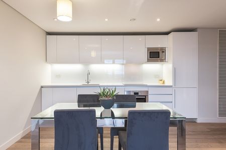 3 bedroom apartment to rent - Photo 5