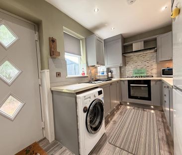 3 bedroom semi-detached house to rent - Photo 5