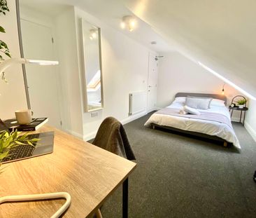 Carlton Street Unit 1 - Photo 4