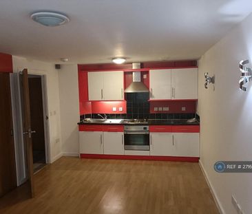 2 bedroom flat to rent - Photo 2