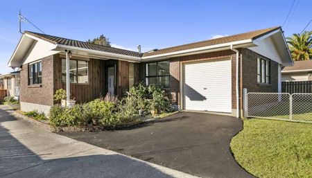 Modern Townhouse in Great Location - Photo 5