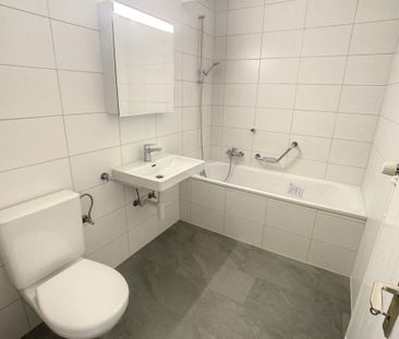 Appartement de 2.5 pcs totalement renové! - Foto 6