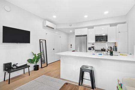 For Lease - 368 Tweedsmuir Avenue Unit# 201, Westboro - Hampton Park, Ontario - Photo 2