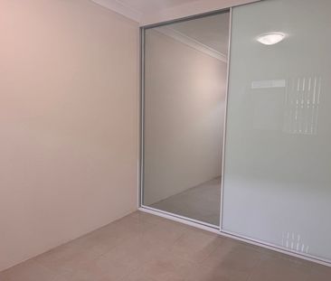 1st Floor Renovated 3 Bedroom Unit - Photo 4