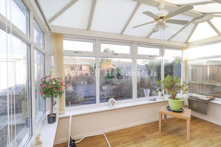 2 bedroom bungalow to rent - Photo 3