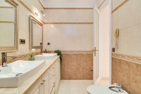 Carrer de Roger de Llúria, Barcelona, Catalonia 08009 - Foto 2