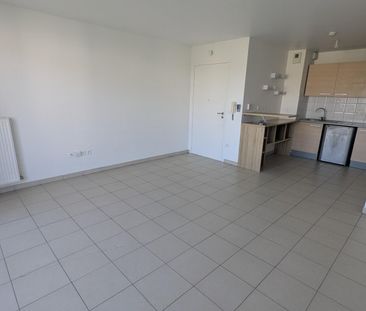location Appartement T2 DE 45.55m² À MANTES LA JOLIE - Photo 3