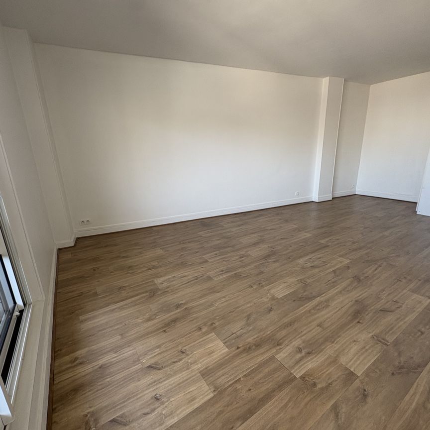 Location Appartement 1 pièce 32m² BOULOGNE BILLANCOURT 92100 - Photo 1