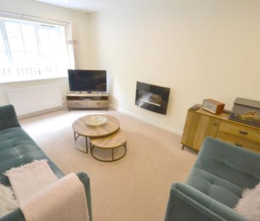 3 bedroom terraced house to rent - Photo 5